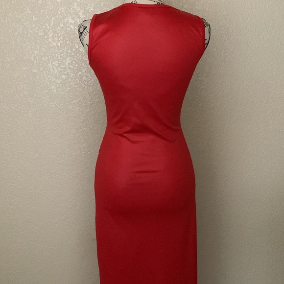 Hourglass Cut Out Maxi Wet Red Dress Split Sides - Picture 2 of 8